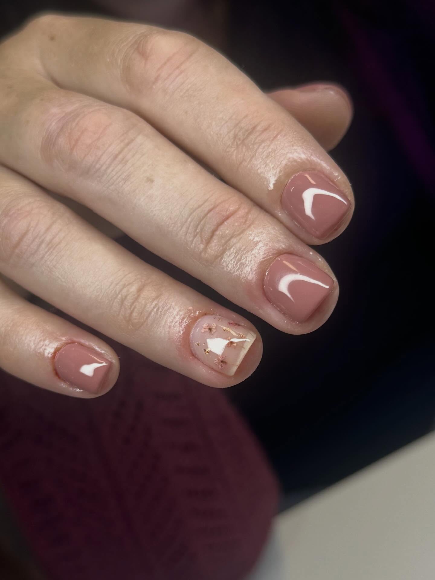 Nail Designer